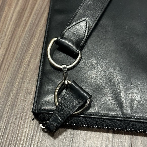 Distressed Maison Margiela Double Zip Leather Bag - Picture 4 of 13